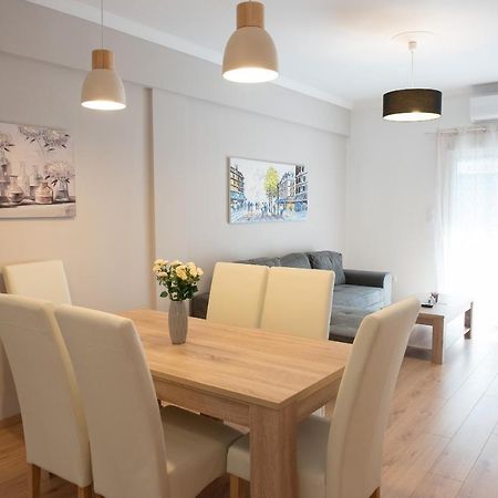 Newly Renovated Flat 500M From Subway Station Lägenhet Aten Exteriör bild