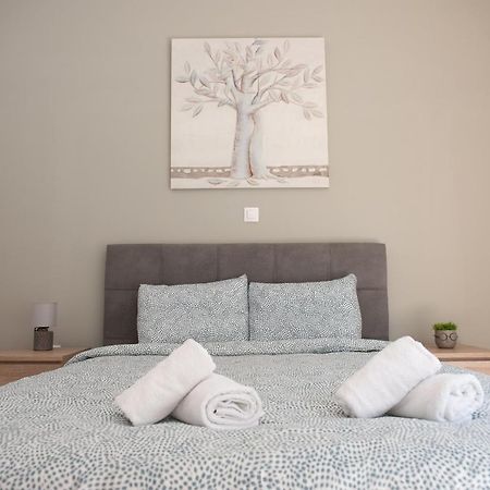 Newly Renovated Flat 500M From Subway Station Lägenhet Aten Exteriör bild