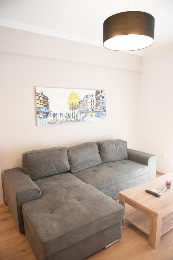 Newly Renovated Flat 500M From Subway Station Lägenhet Aten Exteriör bild